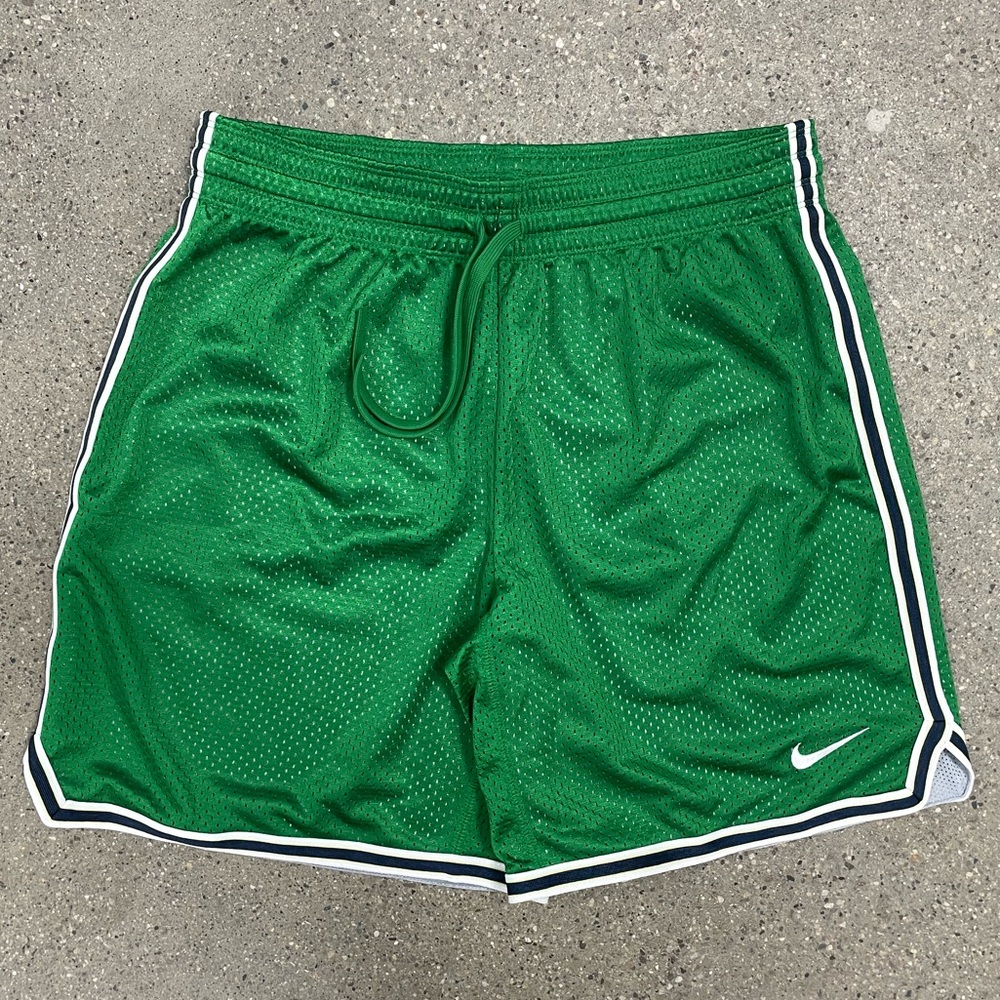 Super Rare Vintage 90s Nike America Soccer Shorts Green Satin Silky Glanz Small